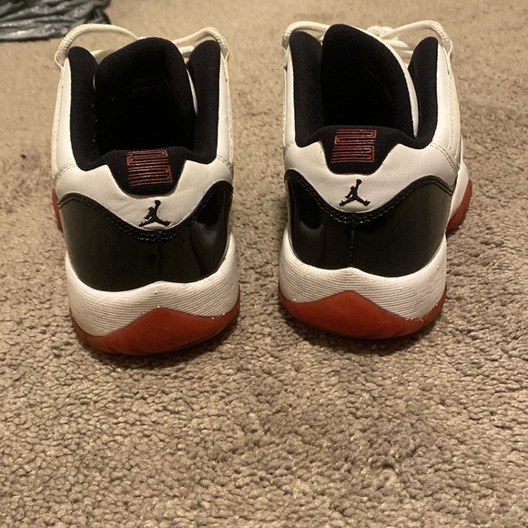 Jordan 11s retro low Concord Bred - Picture 4 of 5